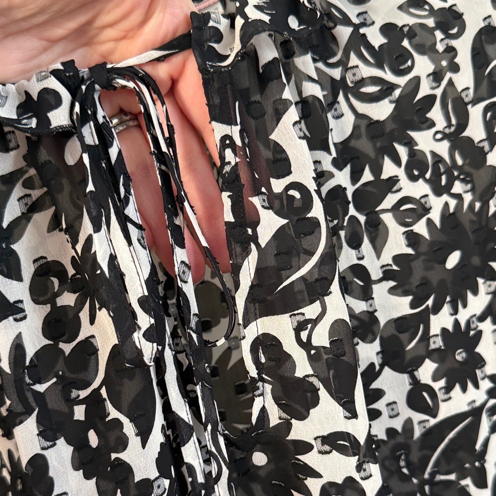 Boden Black & White Floral Tie-Front Blouse size 14 - Picture 3 of 7
